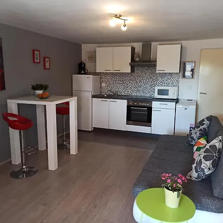 Appartement Nola *